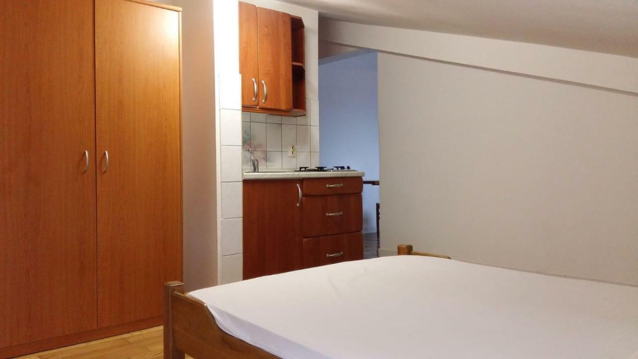 Apartments Villa Cherry Novalja Buitenkant foto